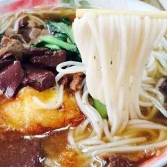 SHI ZI JIE LAO TAI PO XIAO CHI ER CUN FEN DIAN User Photo