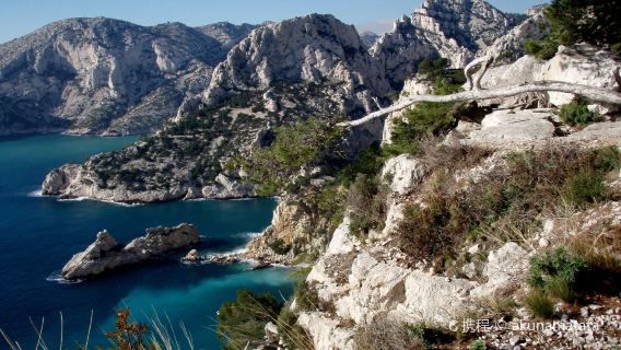 อาสนวิหารมาร์กเซย์ + อุทยานแห่งชาติโกตดาซูร์ + มหาวิหารน็อทร์-ดาม เดอ ลา การ์ด ทัวร์วันเดียว/ทัวร์หลายวัน