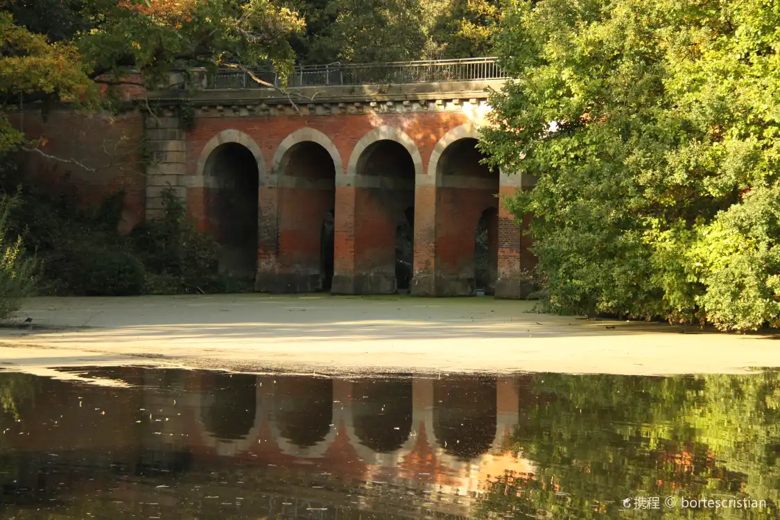 Hotels near Heath Park Dr