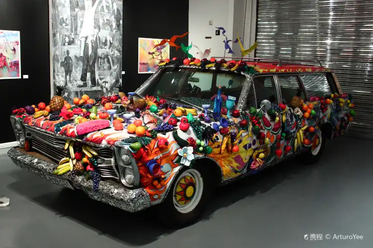 Hotels in der Nähe von Art Car Museum