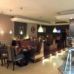 Livv Pattaya Finest Food & Drinks User Photo