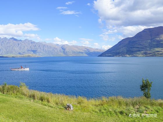 Lake Wakatipu Sightseeing Tour