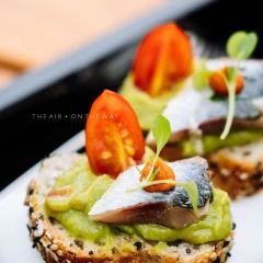 M One Cafe Daan User Photo