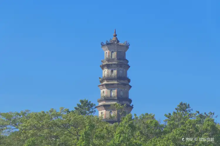 Sizhou Tower of Huizhou周辺のホテル