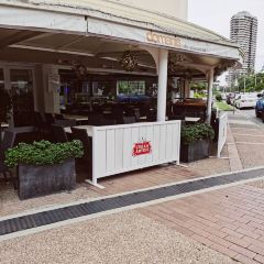 Domanis Cafe Restaurant Bar User Photo