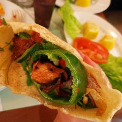 Al Hallab(Garhoud) 여행 사진