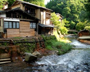 香港-南小國町 機票酒店 自由行