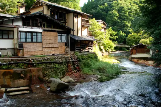 Hotels in Minamioguni