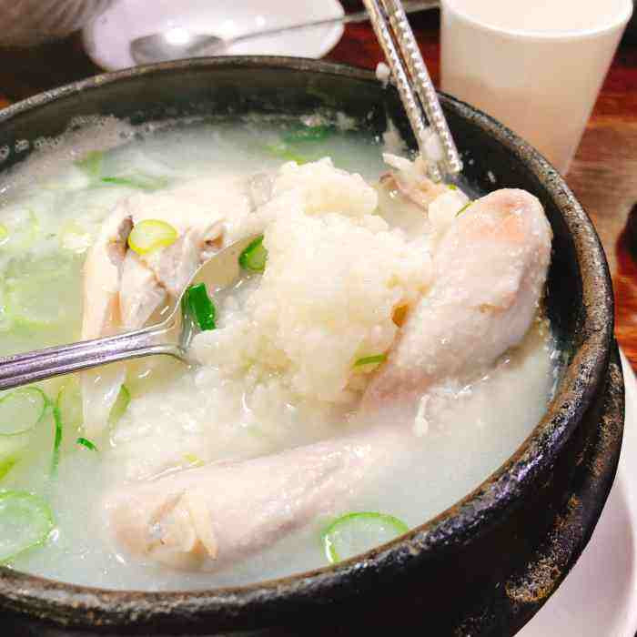 รีวิวที่เที่ยวโซล Baeknyeon Tojong Samgyetang คู่มือท่องเที่ยวจาก