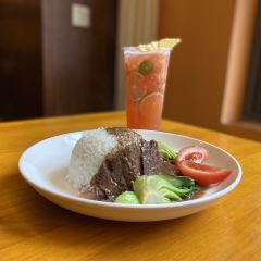 江天一舌·茶餐厅 User Photo