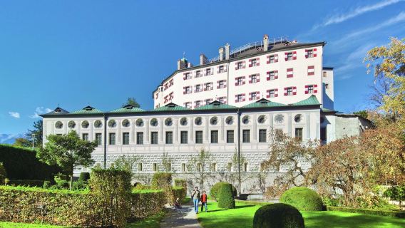 1-day tour of Altstadt von Innsbruck + Golden Roof + Maria-Theresien-Straße in Austria