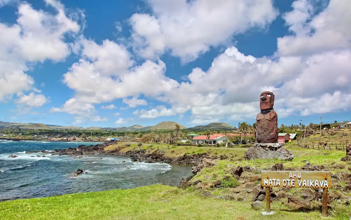 Hotels near Orongo