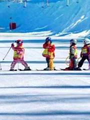 陽崖溝滑雪場