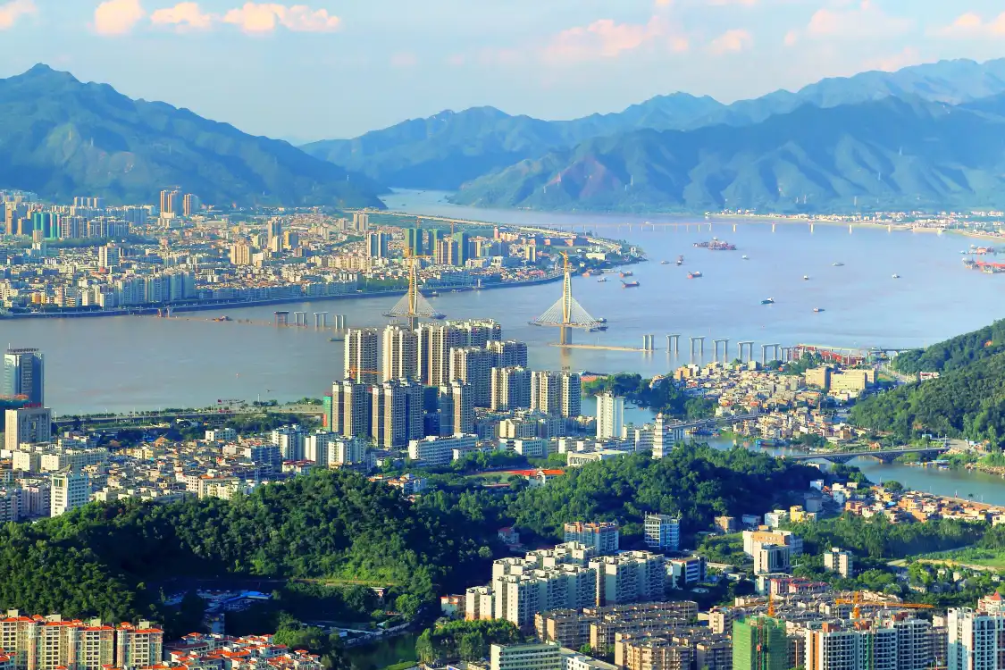 Hotels near Xijiang River