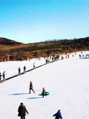 思拉堡虹溪谷滑雪場