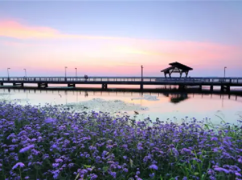 Yangcheng Lake Peninsula Tourist Resort