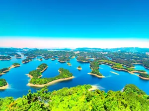 Thousand Island Lake