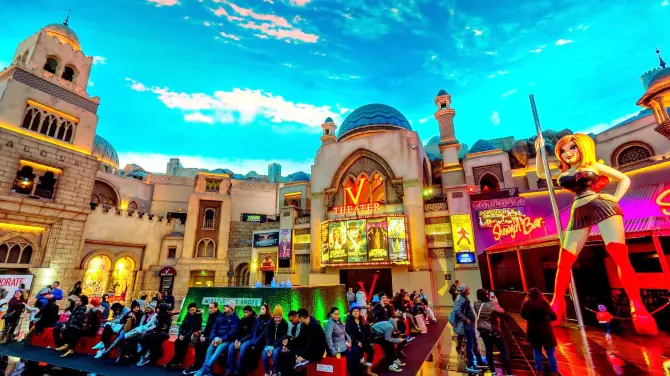 1_V Theater