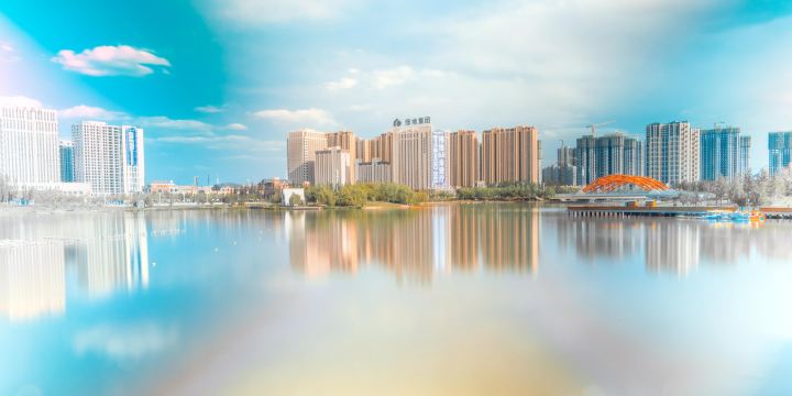 Lanzhou Xinqu 2 Hao Hu Tiyu Park