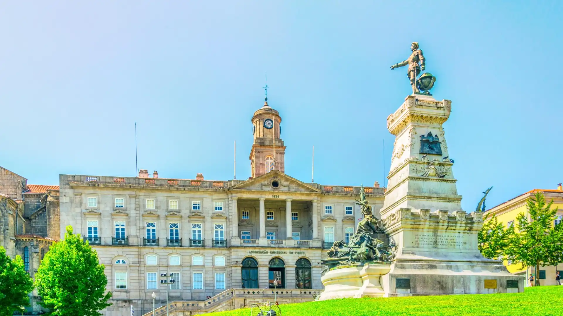 Hotels near Bolsa Palace