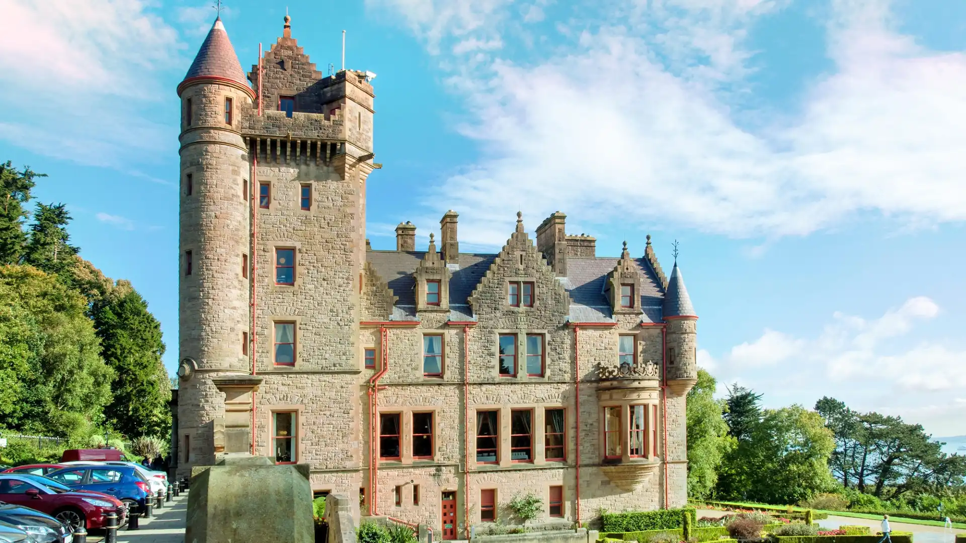 Hotels near Belfast Castle