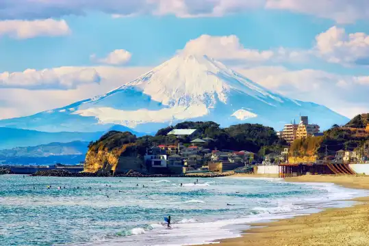 Hotels near Shonan Beach