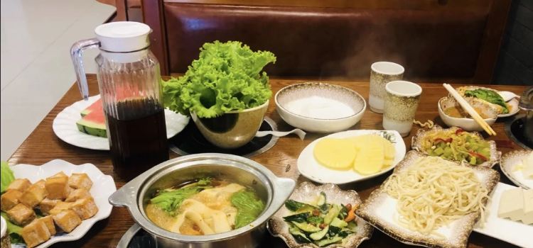 府谷县九九香老火锅店
