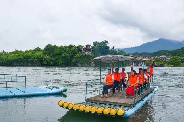 Rafting in Xuancheng