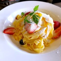 Pierre Precieuse Cakes and Cafe User Photo