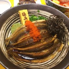 漁兵衛海鮮丼(皇朝店) User Photo