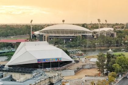 2KW Bar & Restaurant