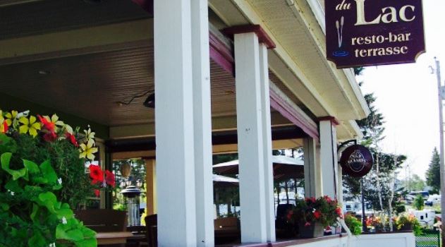 Le Pub du Lac.