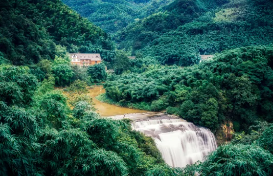 2人起私家團赤水大瀑布竹海佛光岩四洞溝一日遊瀘州上門接送