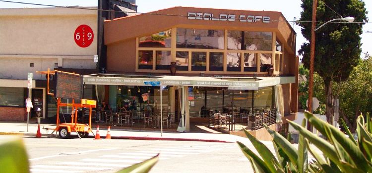 Dialog Cafe