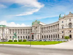 Heldenplatz