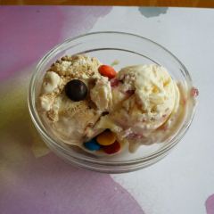 Laoyejiudianyuntianzizhucanting User Photo