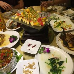福照樓汽鍋雞·雲南特色菜（火車站錦江店）張用戶圖片