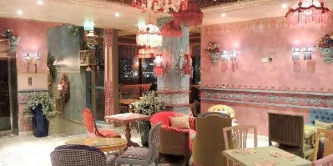 Shakespeare and Co. Al Majaz Waterfront