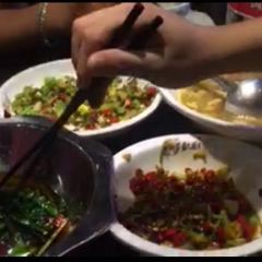 PENG CHU ZHU TI CAN TING User Photo