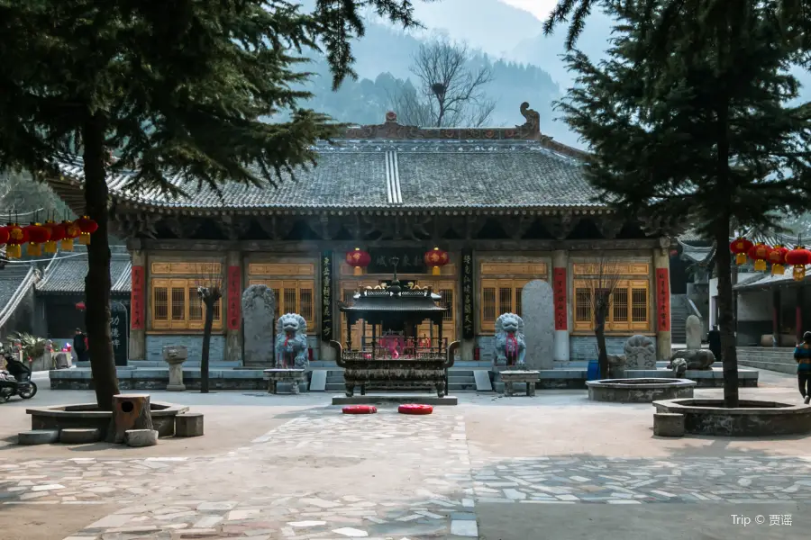 Huayang Temple