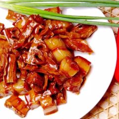 Tie Ge Bi ( Nan Tang Yi Qi ) User Photo