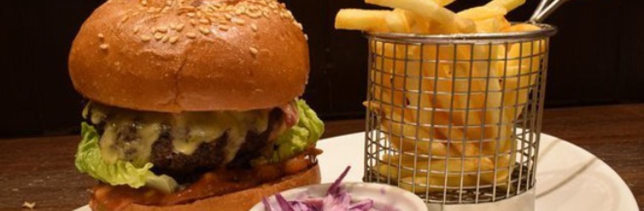 iOLLA Bar & Restaurant