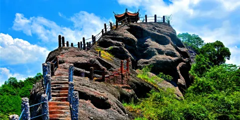 福建龍巖冠豸山景區一日遊【純玩包車+上門接送+車型自選】