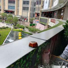 BAI TE XI BI SA RI YUE GUANG CAN TING User Photo