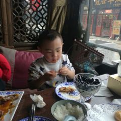 Yunjinchenggongguan User Photo