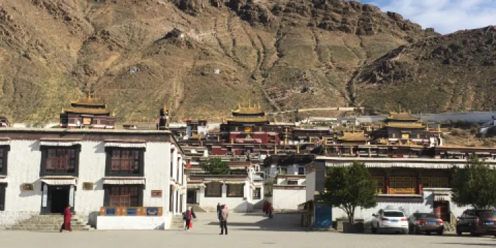 日喀則扎寺廣場