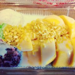 Mae Varee Mango Sticky Rice User Photo