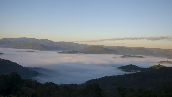 雲海是西盟縣阿佤山獨特的自然景觀。冬春季節，阿佤山夜間輻射卻