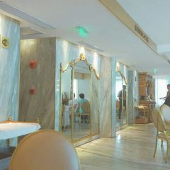 Hong Kong Long Feng Lou ( Ju Lu Road ) User Photo