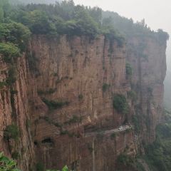 崖上人家 User Photo